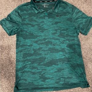 Nike Men's Teal Patterned Polo Shirt